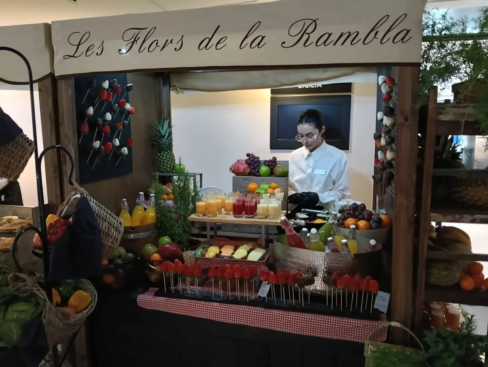Immersive indoor recreation of Barcelona’s Boqueria market with produce stalls