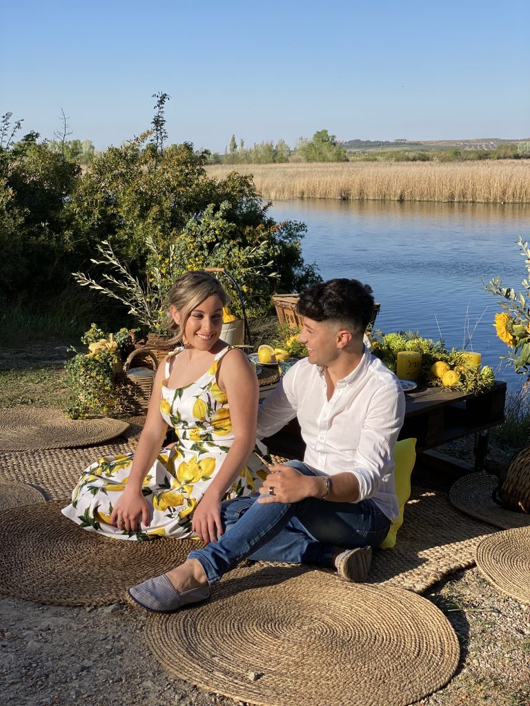 novios decoración limones